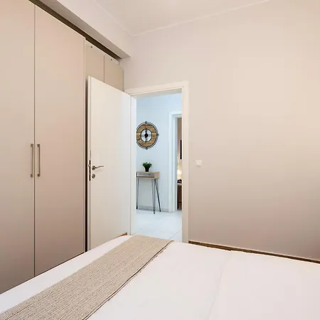 Houseloft Grand Vista דירה *