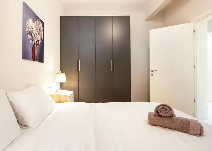 Houseloft Grand Vista Apartment *